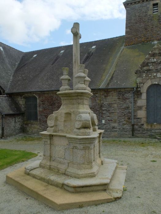 vue générale de la croix
