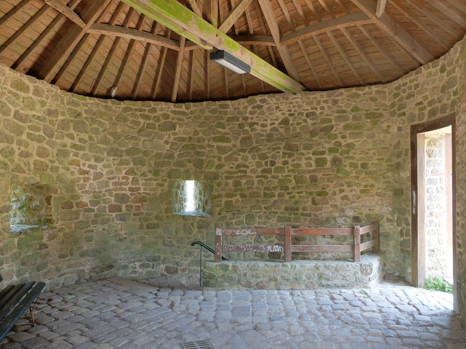 parcelle 779, intérieur de la tour restaurée