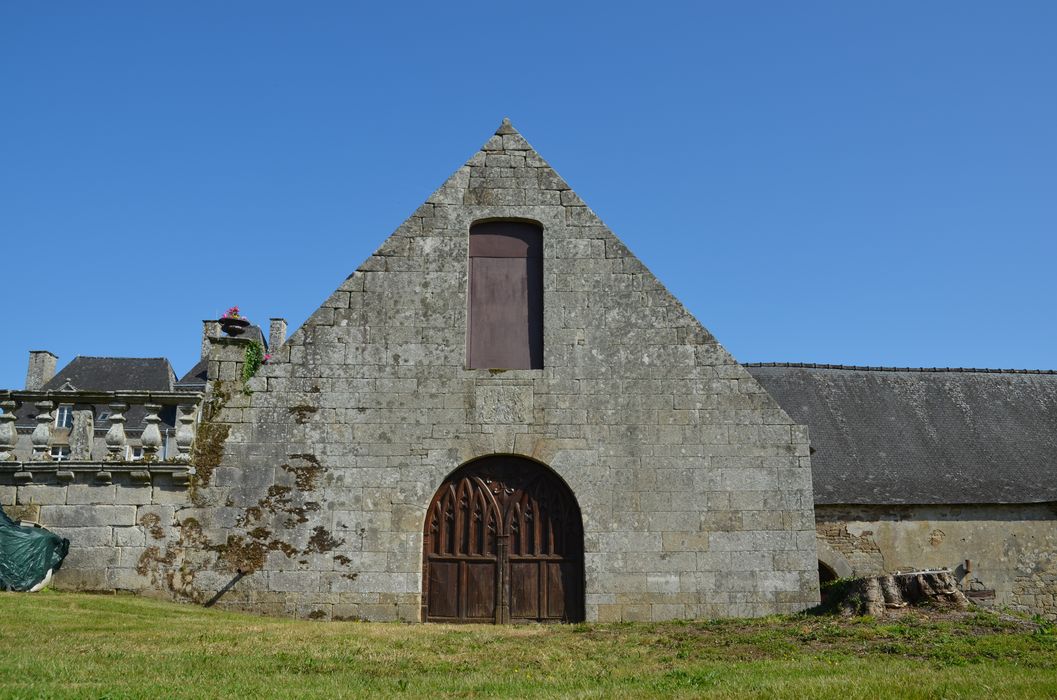 communs, façade sud