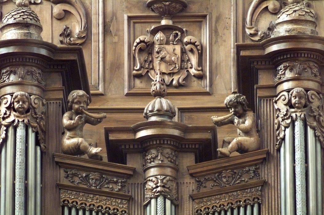 orgue de tribune, détail du buffet