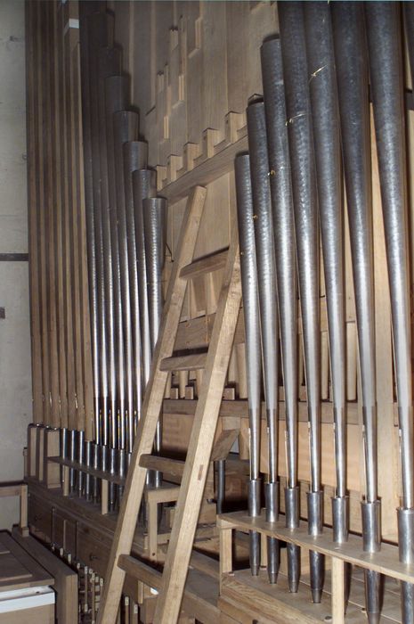 orgue de tribune, vue partielle de la partie instrumentale