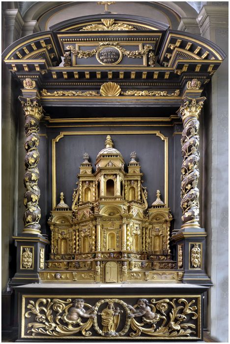 autel, degré d'autel, gradin d'autel, tabernacle retable