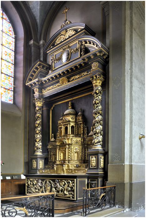 autel, degré d'autel, gradin d'autel, tabernacle retable