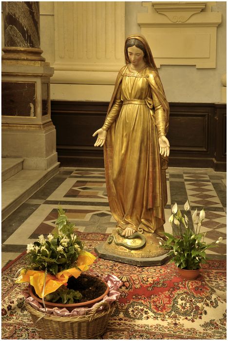 statue : Vierge de l'Immaculée Conception