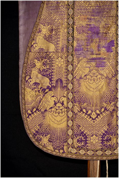 chasuble (ornement violet), détail