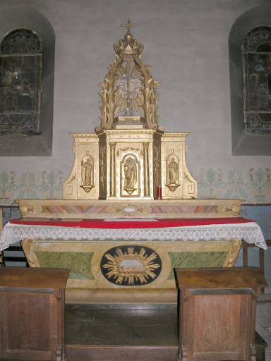 Autel, gradin d'autel, tabernacle à ailerons et ses 2 statuettes, dais d'exposition (maître-autel)