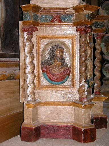 Pan gauche du tabernacle, après restauration : buste du Christ.