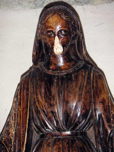 Détail du buste, visage accidenté en 2006.