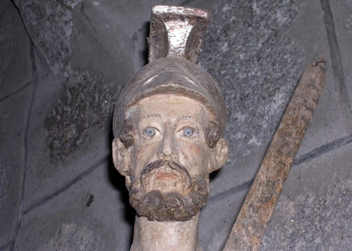 Statue de saint légionnaire : saint Maurice ou saint Martin ?