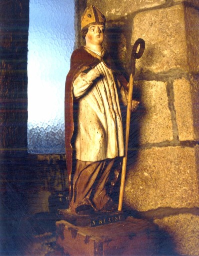 Statue (demi-nature) : saint Blaise