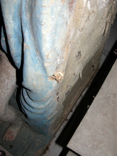 Détail de la restauration au torchis, en partie basse au revers.