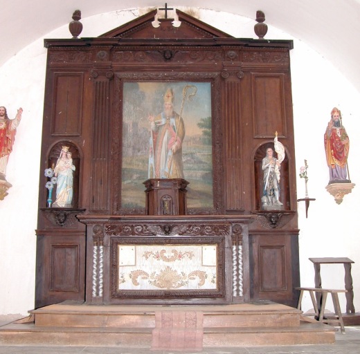 Vue d'ensemble du maître-autel.