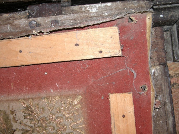 Détail du montage au revers du devant d'autel.