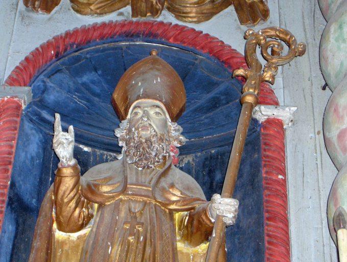 Saint évêque de la travée gauche du retable : détail du visage.