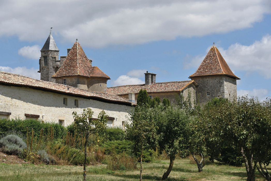 Logis de la Barre : Ensemble sud-ouest, vue partielle