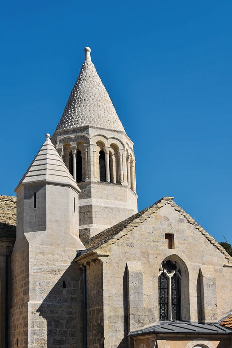 Eglise Saint-Jean-Baptiste : Clocher, vue générale