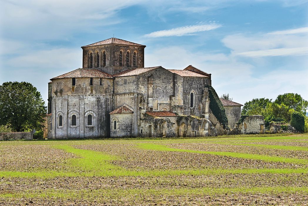 Ancien prieuré de Lanville : Ensemble nord-est, vue générale