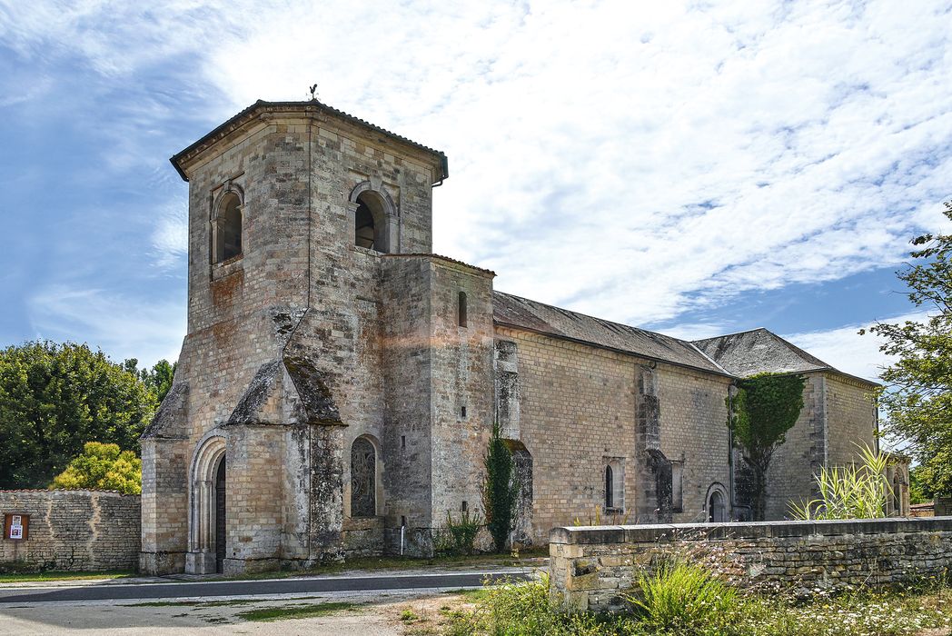 Eglise Saint-Fraigne : Peintures monumentales, vue partielle