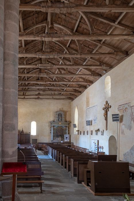 Eglise de Saint-Sauveur-de-Givre-en-Mai, vue d'un collatéral