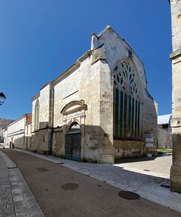 vue générale des façades sur rues