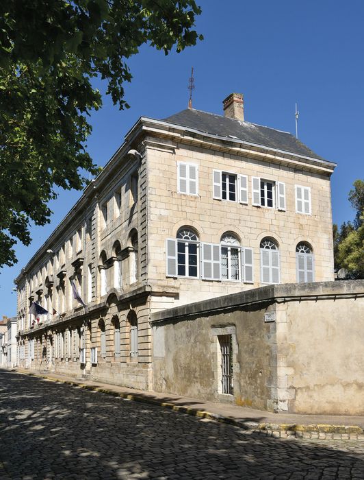 façades sud et est, vue générale