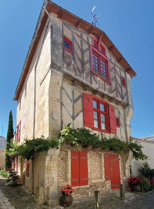 façade sur rue, vue générale