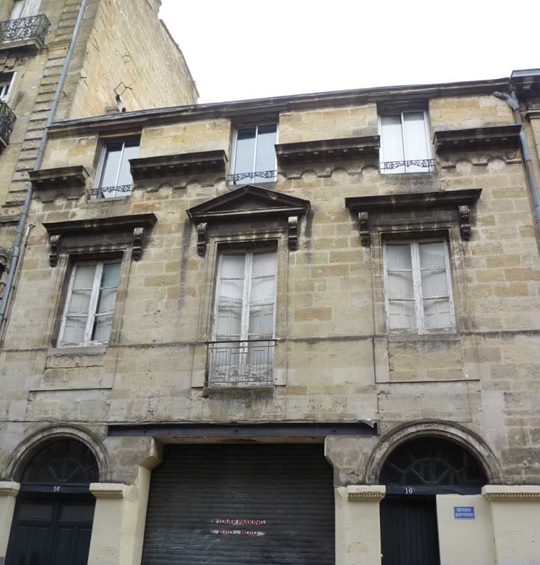 Entrée de l’ancienne chapelle Saint-Jacques donnant sur la rue du Mirail