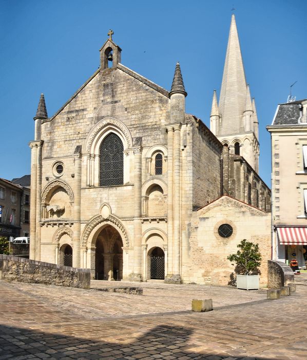 Ancienne abbaye Saint-Pierre