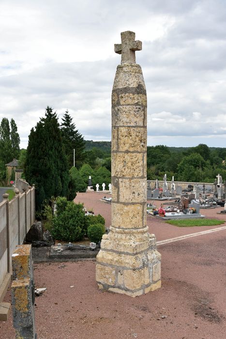 vue générale de la croix