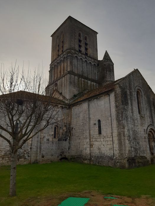 clocher, élévations nord et est