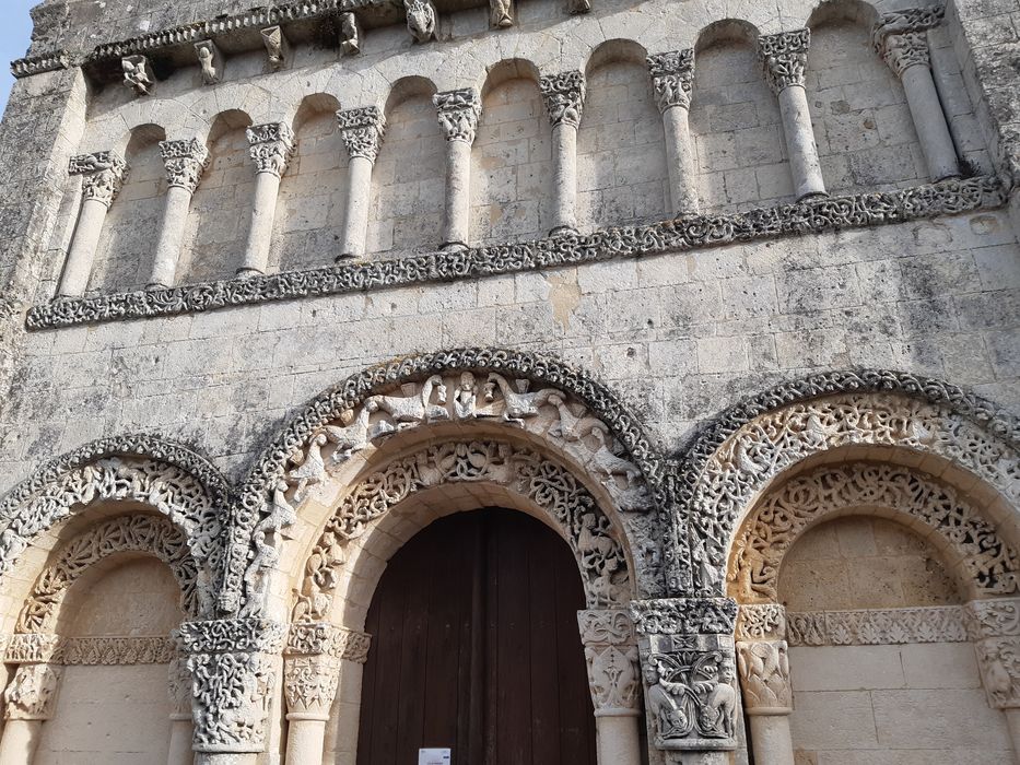 façade ouest, vue partielle