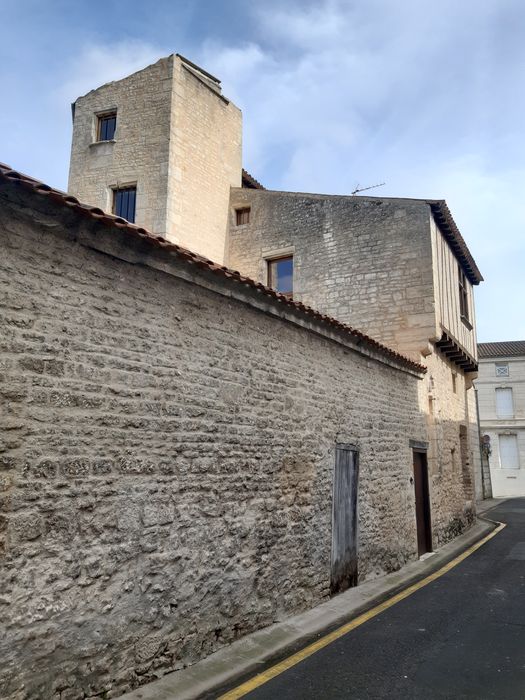façade sur rue