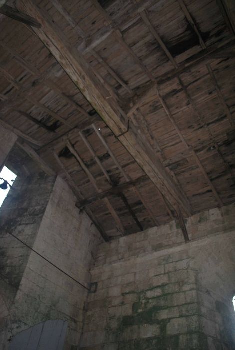 chapelle, vue partielle de la charpente