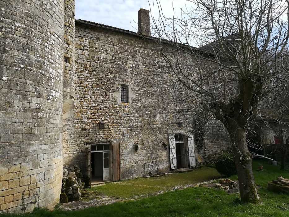 façade ouest de l’aile en retour, vue partielle