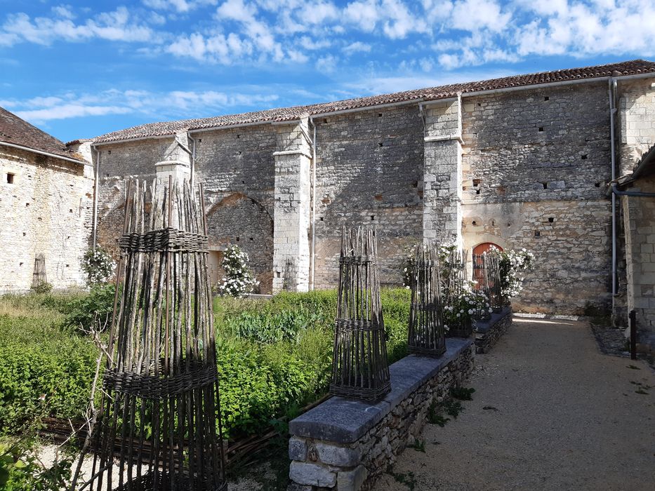 église abbatiale, façade latérale sud