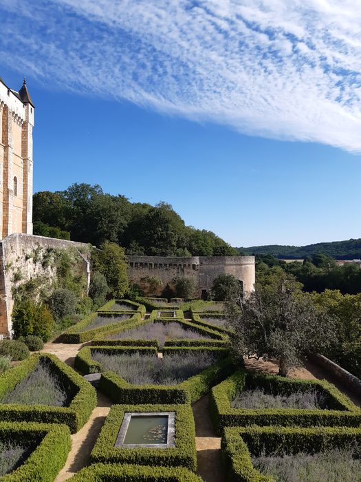 jardins, vue partielle des parterres est