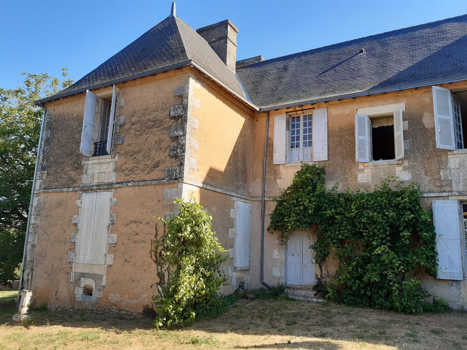 façade sud, vue partielle