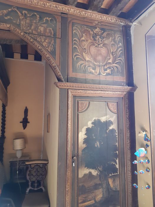 chambre à alcôve, lambris de revêtement, vue partielle
