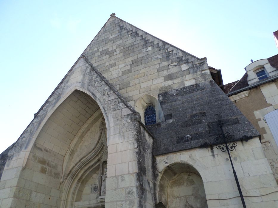 façade nord-ouest, vue partielle