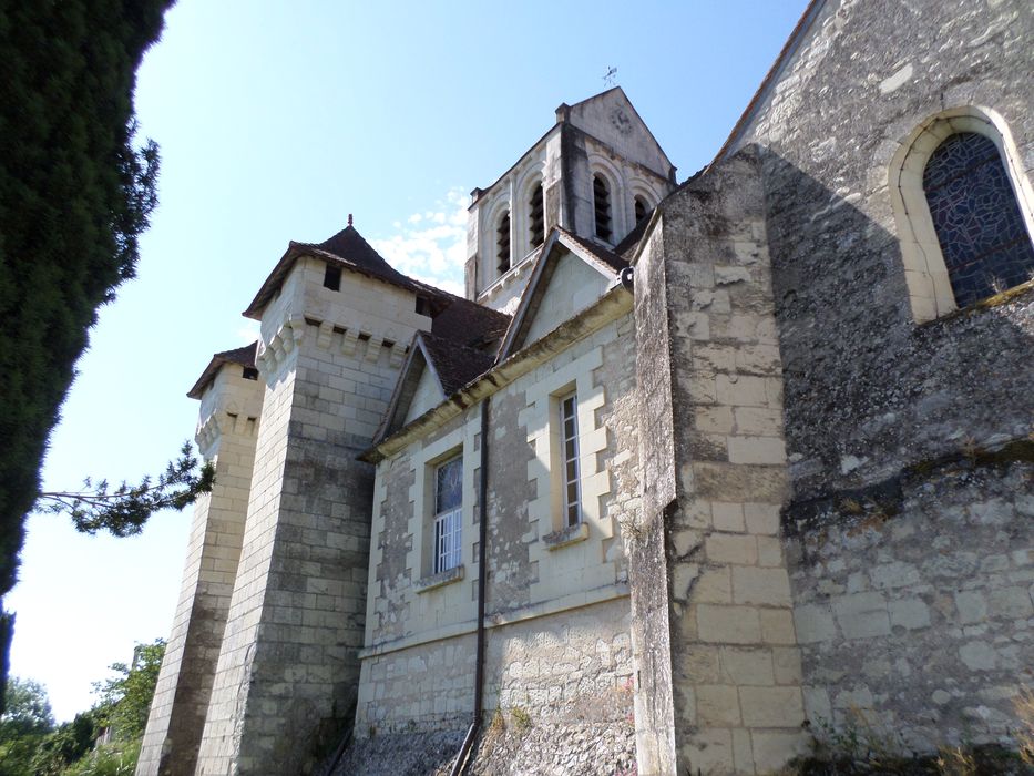 façade latérale nord-est, vue partielle