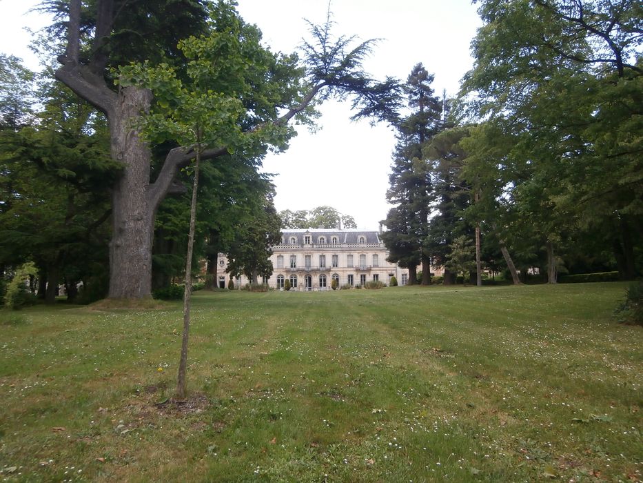 façade sud sur le parc