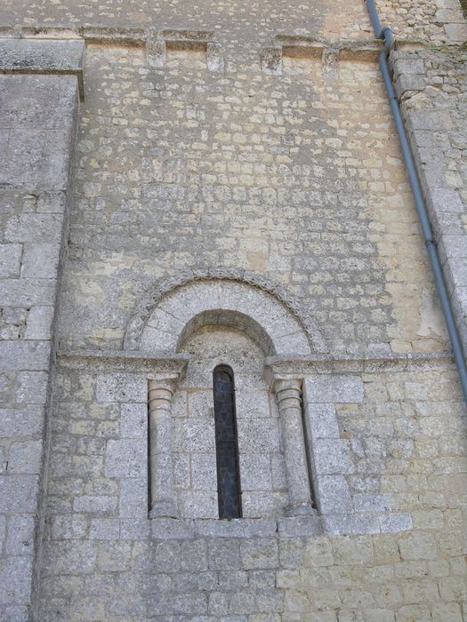 façade latérale nord, détail d’une baie