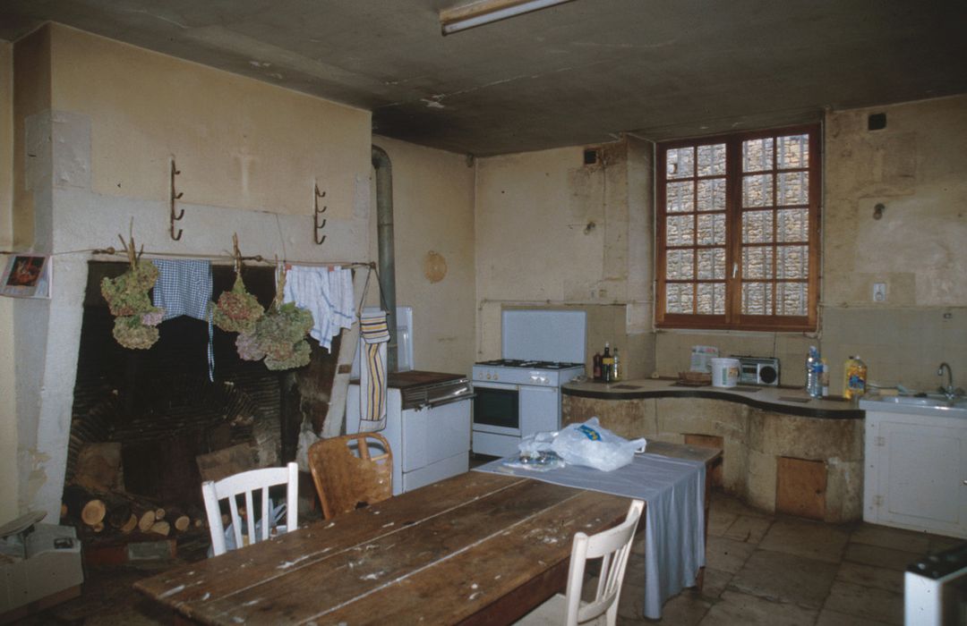 cuisine, cheminée monumentale