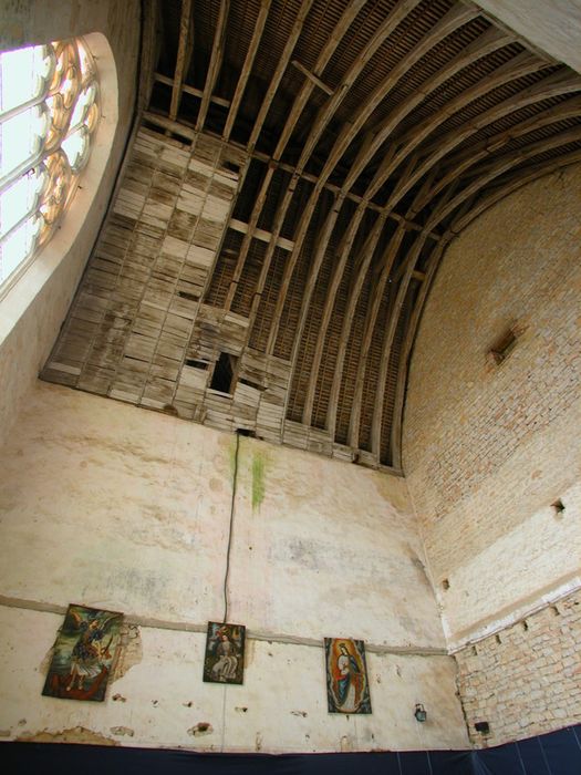 chapelle, vue partielle de la voûte lambrissée du choeur