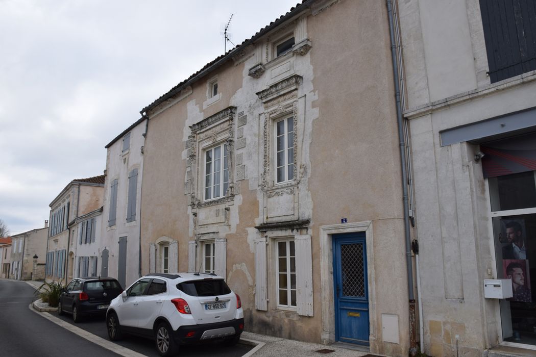 façade sur rue