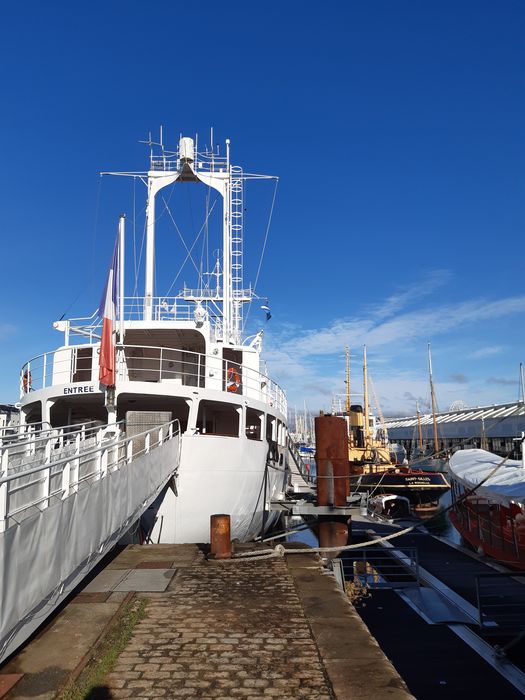 bateau météorologique (frégate) : France I, vue partielle - © Ministère de la Culture (France), Direction Régionale des Affaires Culturelles de Nouvelle-Aquitaine – Tous droits réservés 