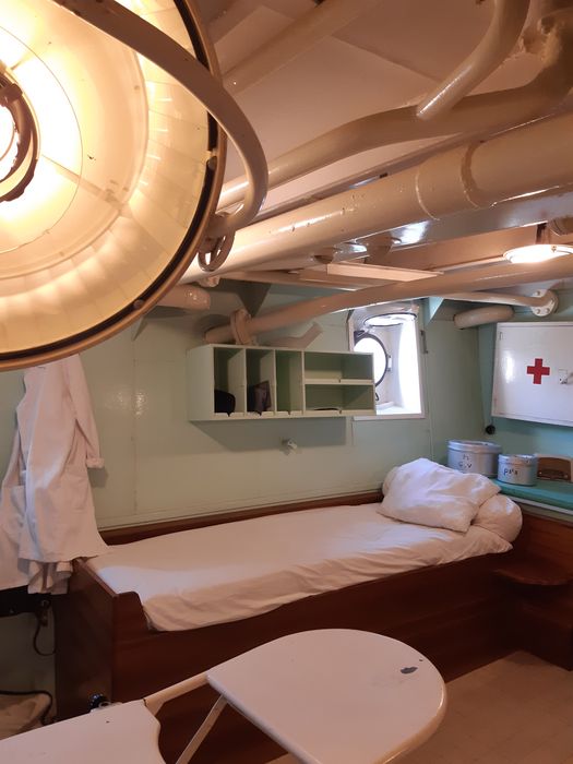 bateau météorologique (frégate) : France I, aménagement intérieur - © Ministère de la Culture (France), Direction Régionale des Affaires Culturelles de Nouvelle-Aquitaine – Tous droits réservés 