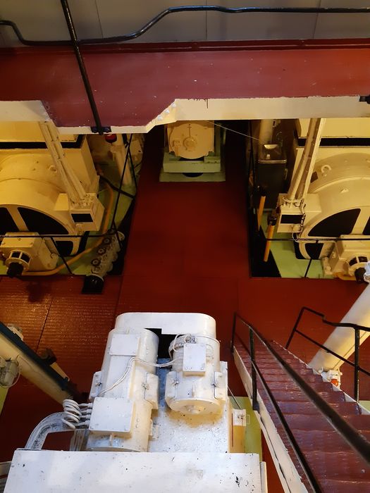 bateau météorologique (frégate) : France I, aménagement intérieur