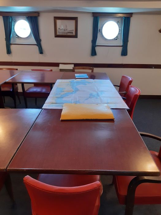 bateau météorologique (frégate) : France I, aménagement intérieur