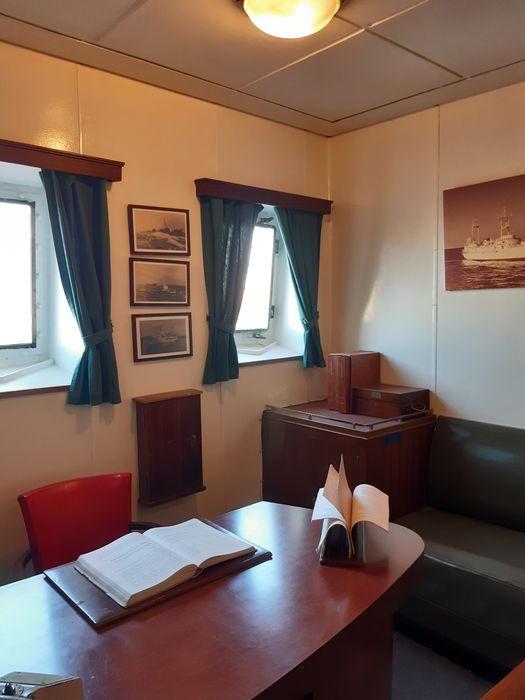 bateau météorologique (frégate) : France I, aménagement intérieur